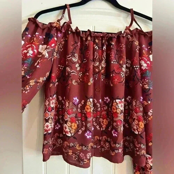 RUE 21 COLD SHOULDER BLOUSE RED TOP FLORAL SHIRT Work medium CROPPED boho - Picture 2 of 5